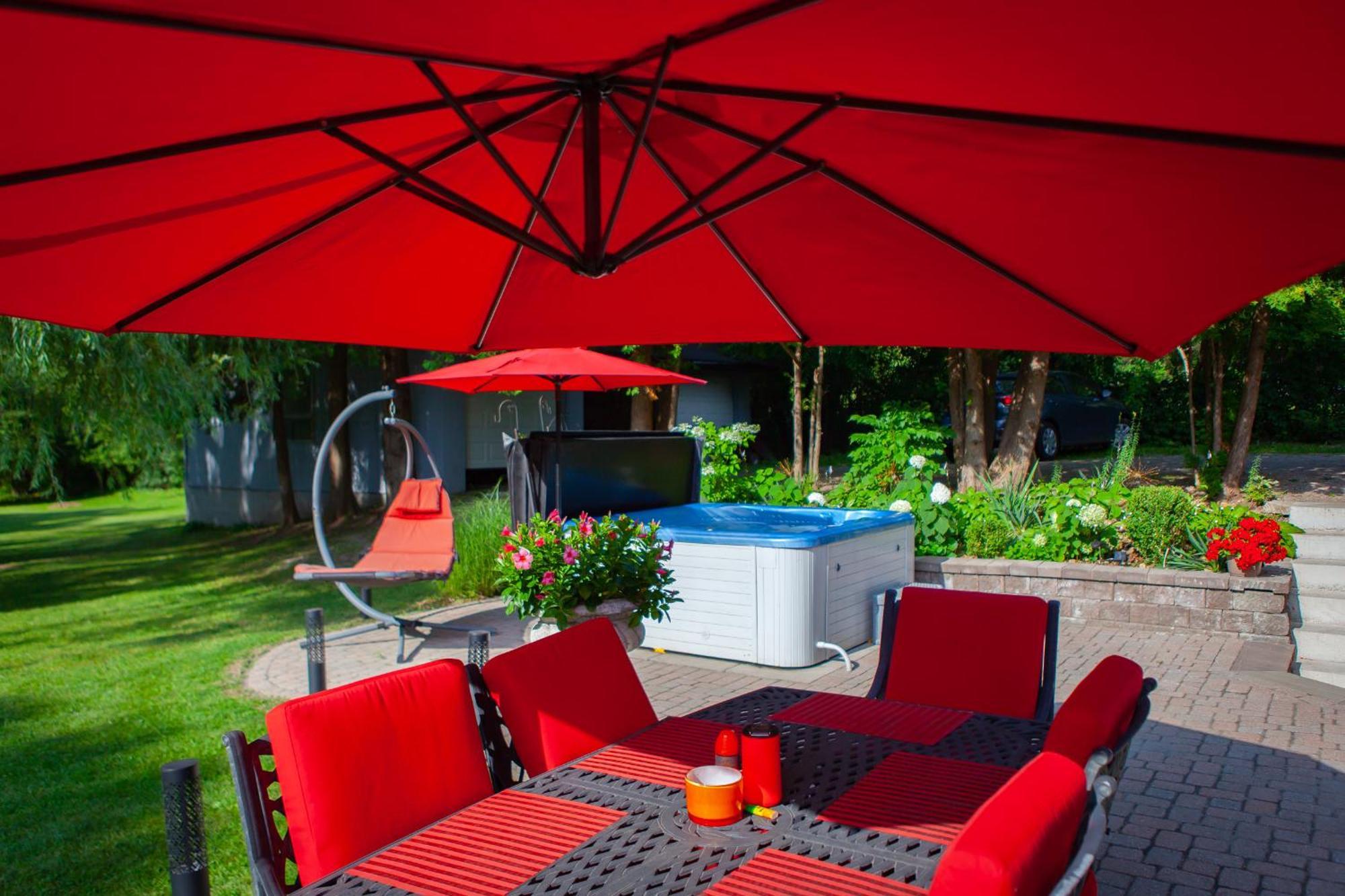 Nature Oasis Bar Room Dundas Exterior foto