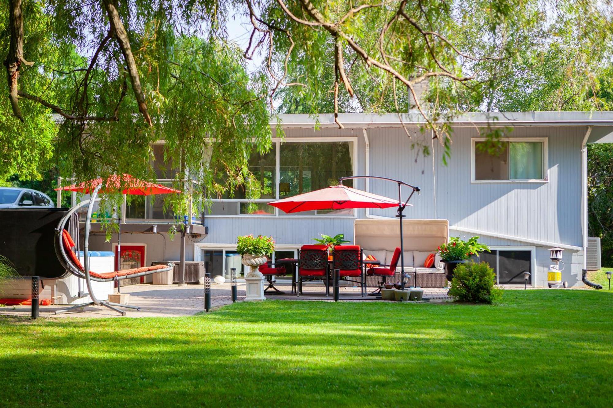 Nature Oasis Bar Room Dundas Exterior foto